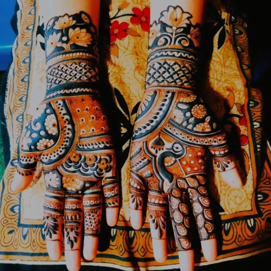 Mehendi Moment 6